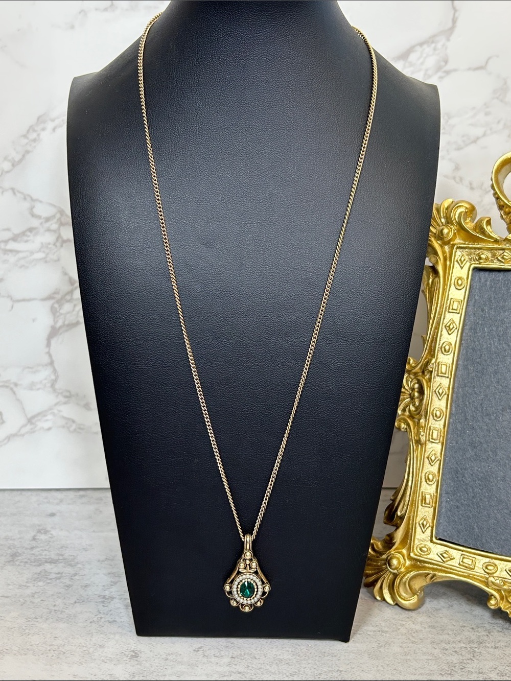 Vintage Avon Versailles Gold-Tone Pendant Necklace with Emerald Green Stone
